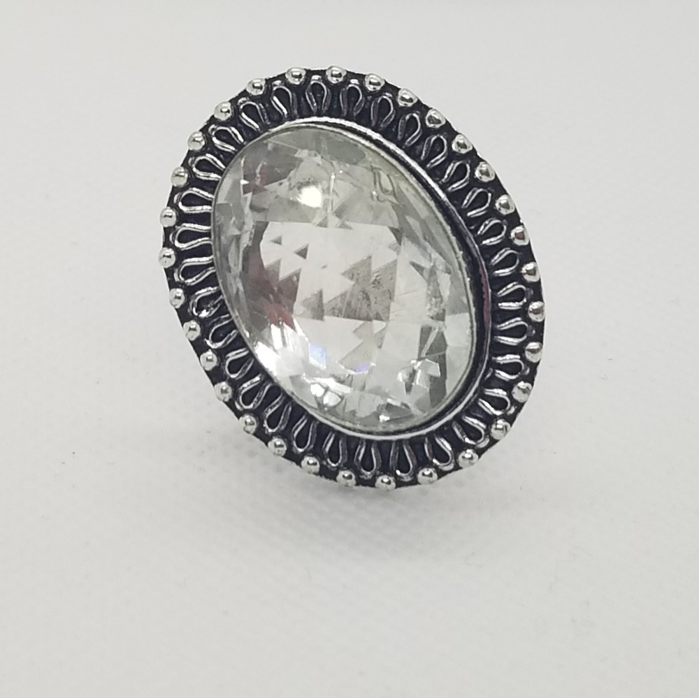 Spectacular Topaz in sterling silver ring